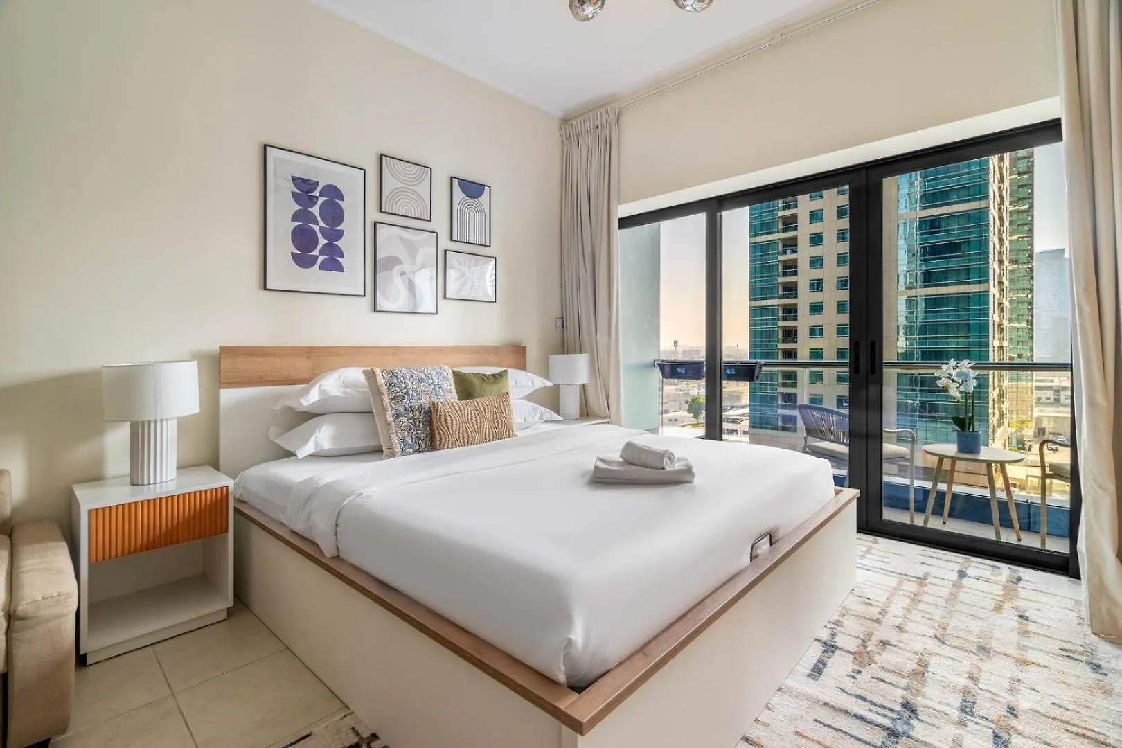 Guestready - Stunning Studio In Jlt contacts